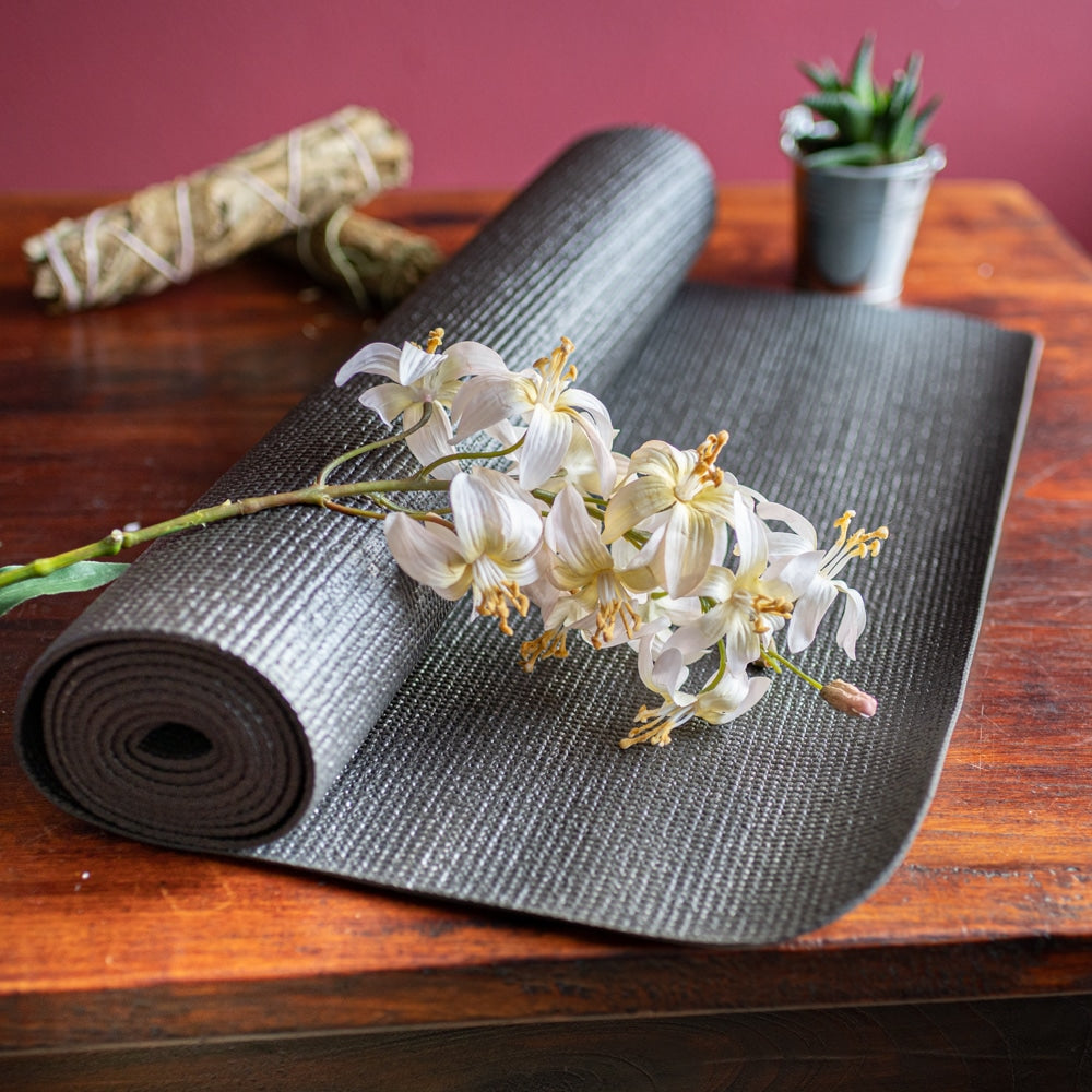 PVC Yogamat Zwart 4 mm – 183 x 61 cm