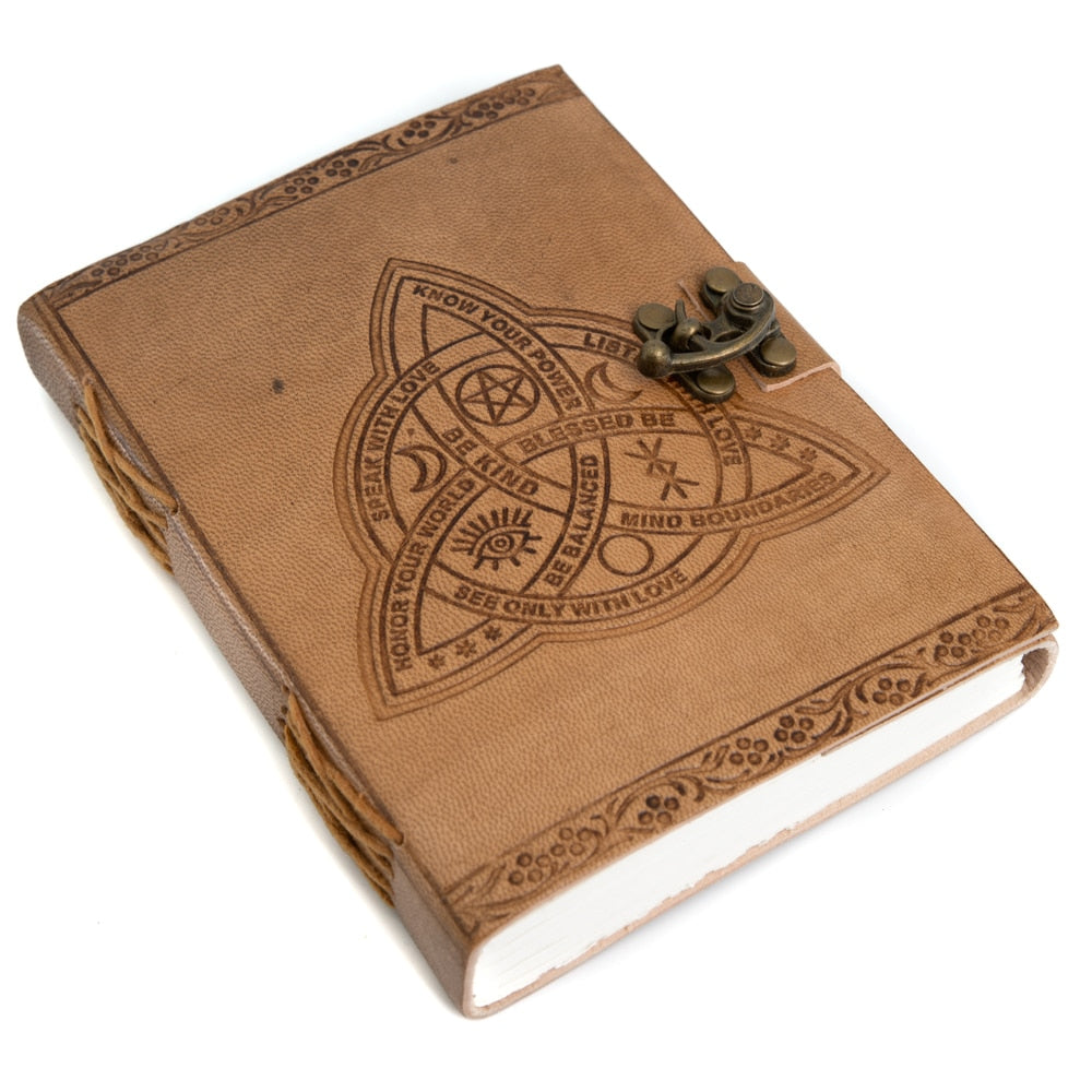 Spiritueel Notitieboekje Leer met Keltische Knoop (17,5 x 13 cm) – Handgemaakt