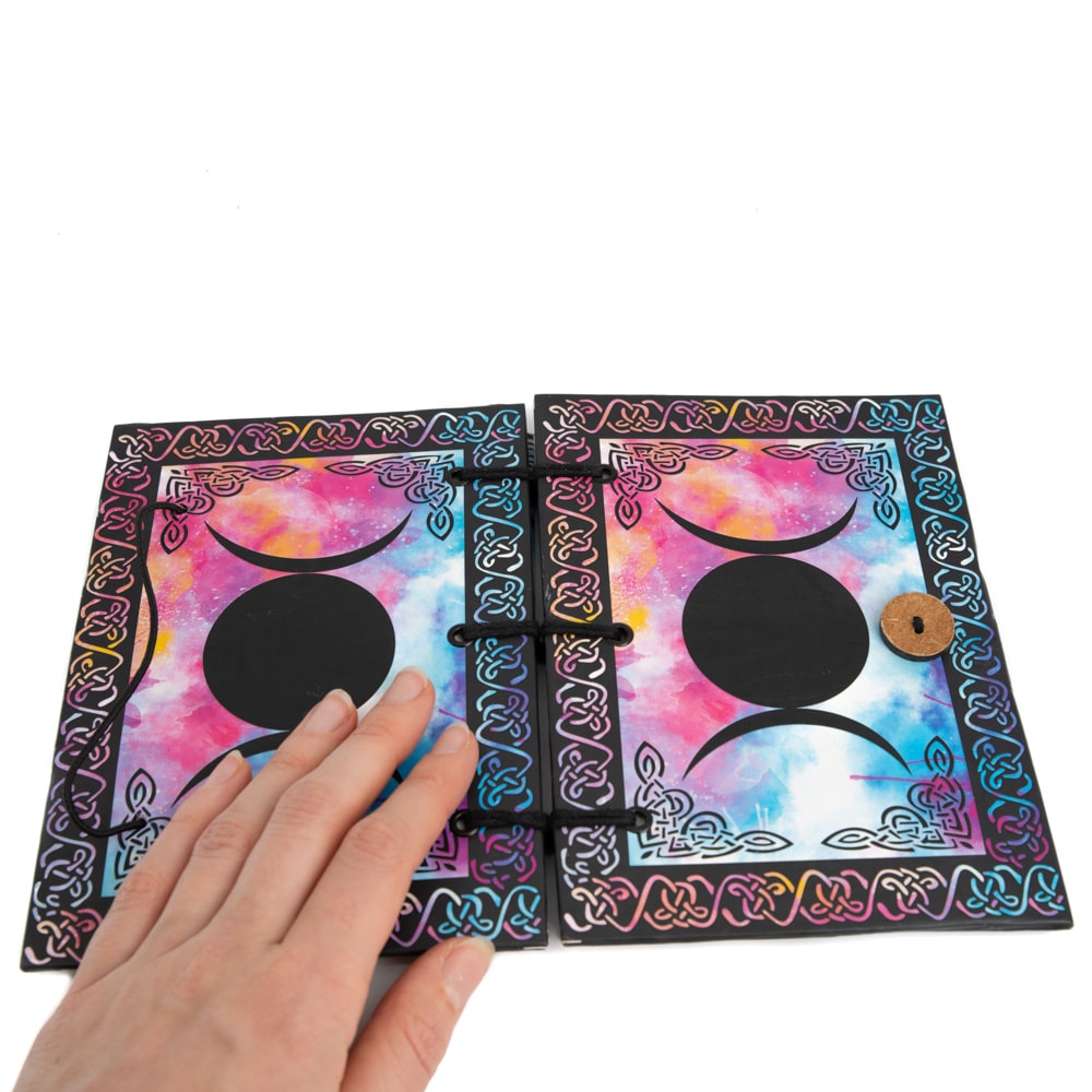 Spiritueel Notitieboekje Drievoudige Maan (18 x 13 cm) – Handgemaakt