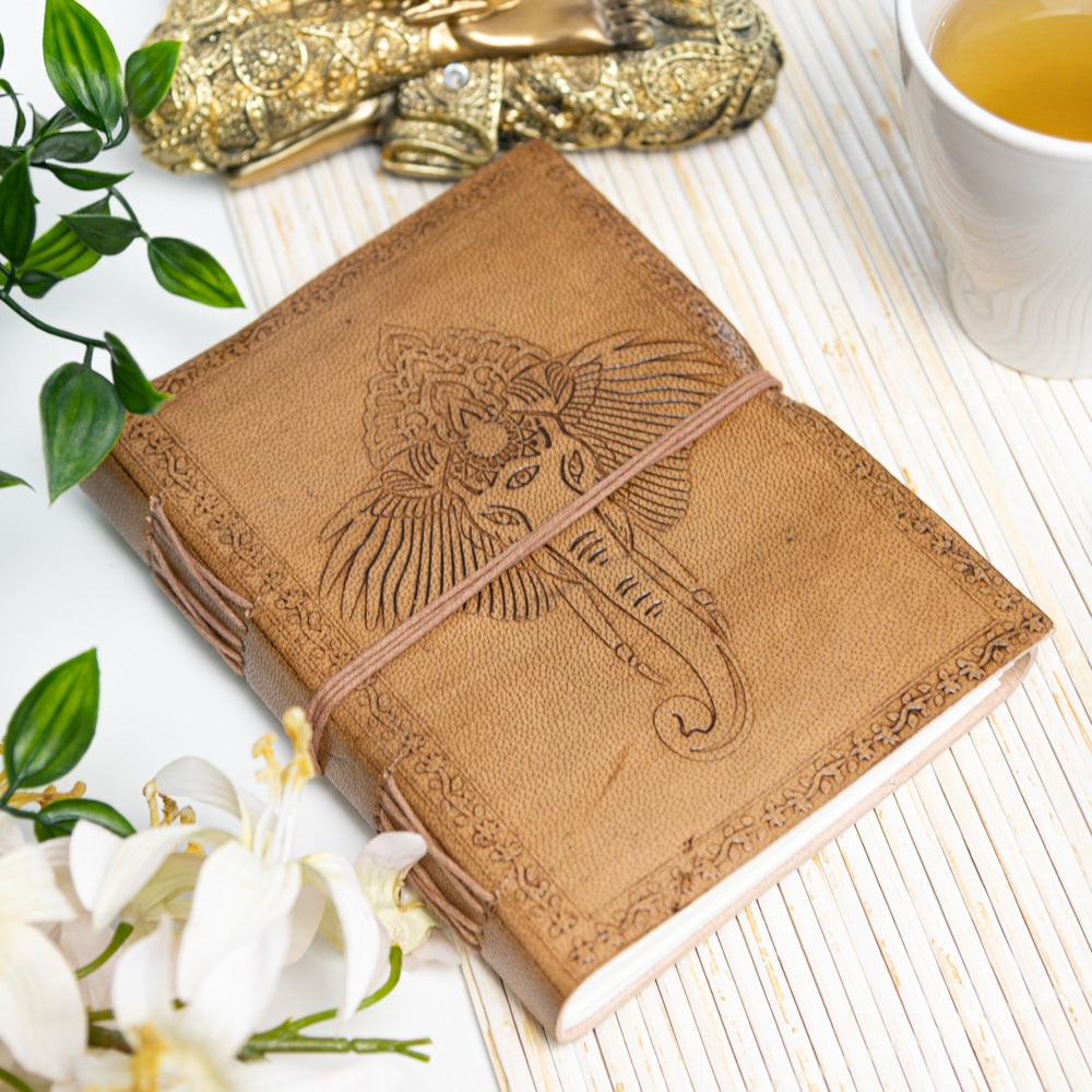 Spiritueel Notitieboekje Leer Ganesha (17,5 x 13 cm) – Handgemaakt